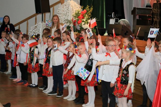 b_1024_768_0_00_images_2022_2023_3maja_gminne_344351871_249226157642128_76089379434482760_n